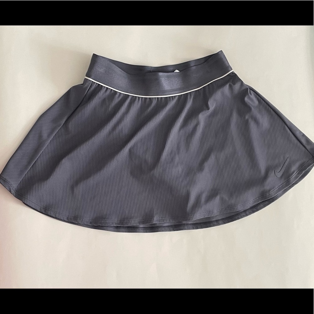 SOLD Nike Grey Tennis Skirt